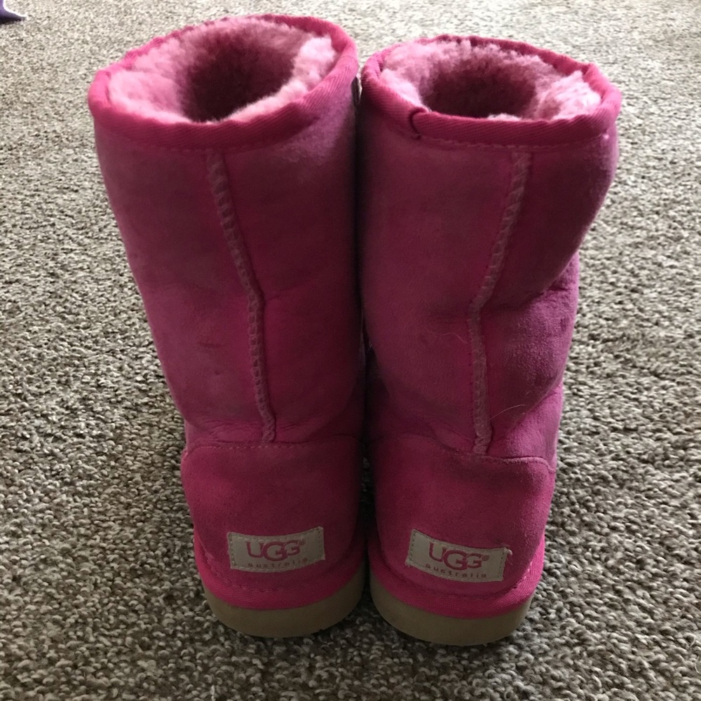 Hot pink uggs